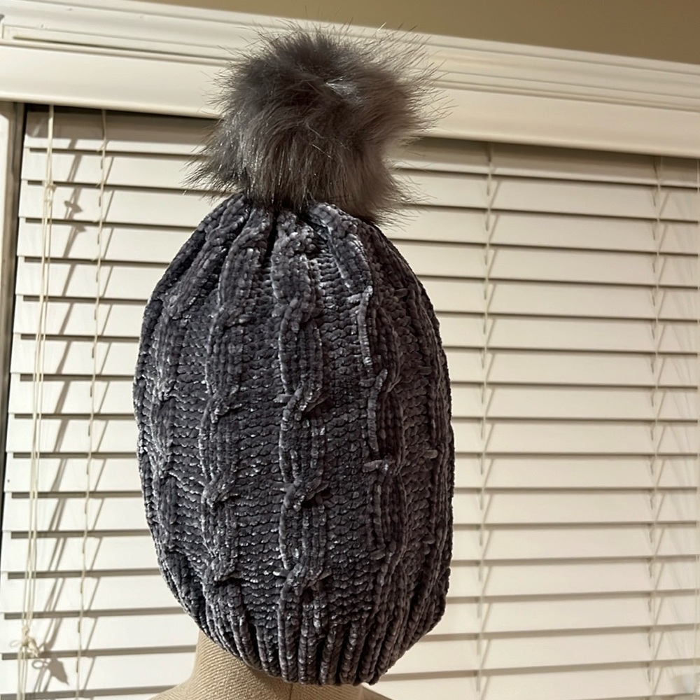 Ruggine  Pom Pom Winter Beanie in gray